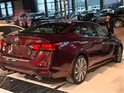 نيسان ألتيما